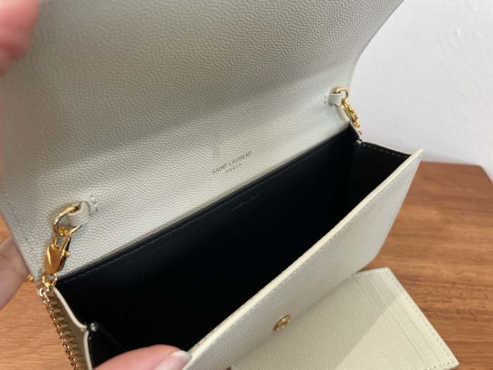 Handbags SAINT LAURENT 607788 size 19x12x4 cm