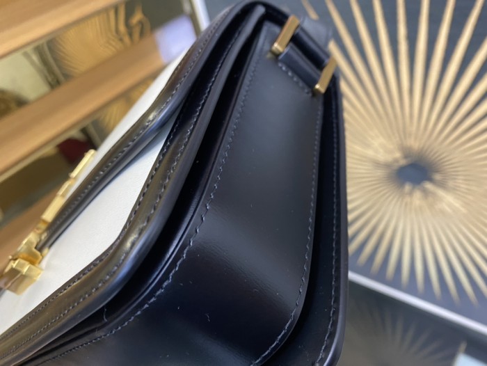 Handbags SAINT LAURENT 634305 size 23-16-6 cm