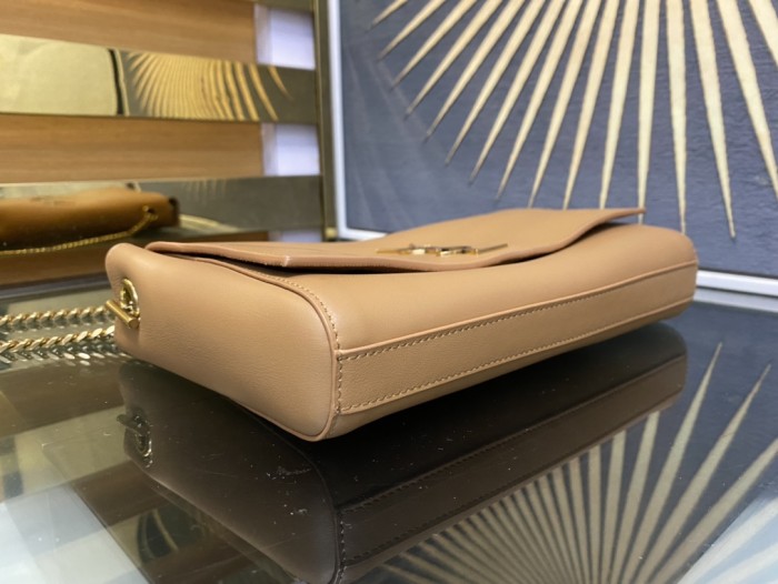 Handbags SAINT LAURENT 721250 size 22×14×5 cm