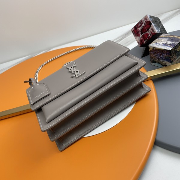 Handbags SAINT LAURENT 442906 size 22x8x16 cm