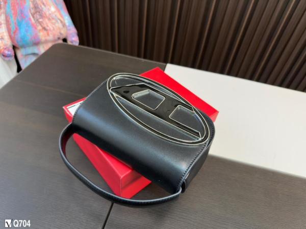 Handbag Diesel X08396PR818T8013 size 20.5*6.5*13.5 cm