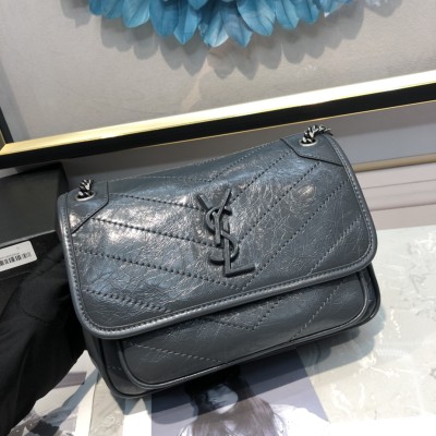Handbags SAINT LAURENT 533037 size 22*16.5*12 cm