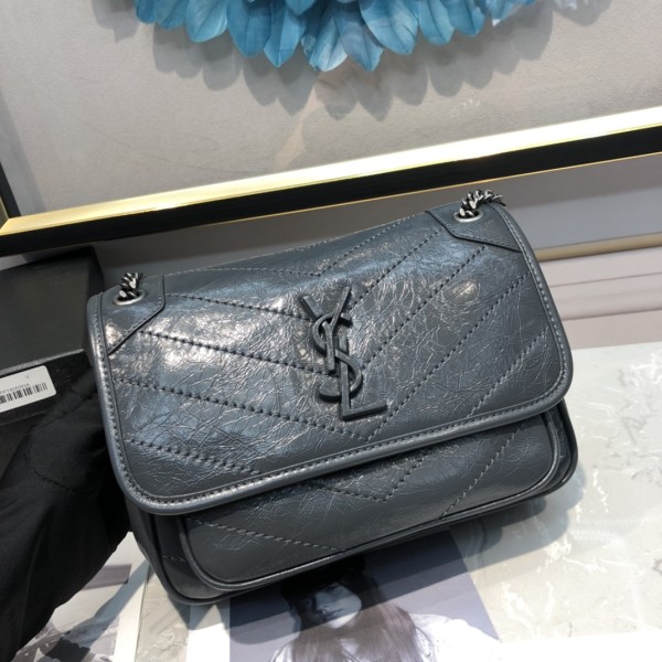 Handbags SAINT LAURENT 533037 size 22*16.5*12 cm