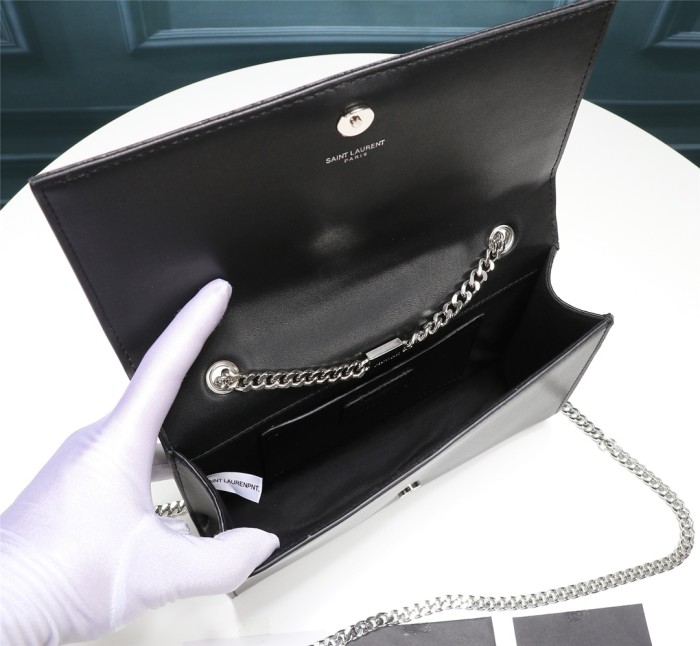 Handbag SAINT LAURENT 364021BOW0N1000 size 24*5.5cm*14.5cm