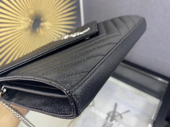 Handbags SAINT LAURENT 377828 size 22.5x14x4 cm