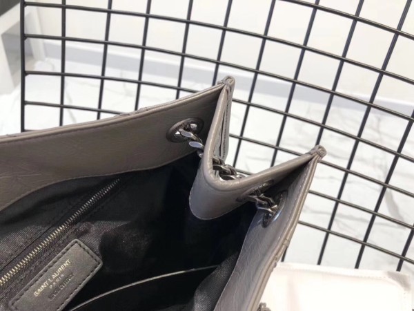 Handbags SAINT LAURENT 577999 size 33-27-11.5 cm