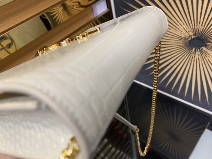 Handbags SAINT LAURENT 452159 size 19x12.5x4 cm