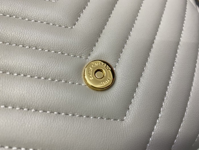 Handbags SAINT LAURENT 672609 size 22×29×15 cm