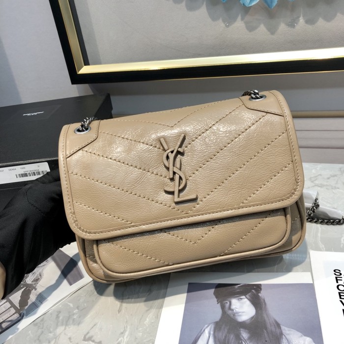 Handbags SAINT LAURENT 533037 size 22*16.5*12 cm