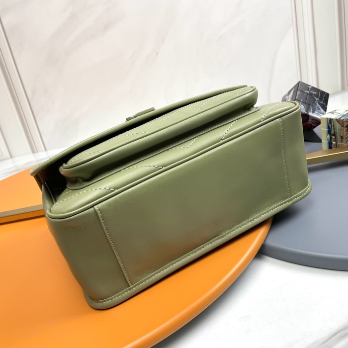 Handbags SAINT LAURENT 498894 size 28x20.5x8.5 cm