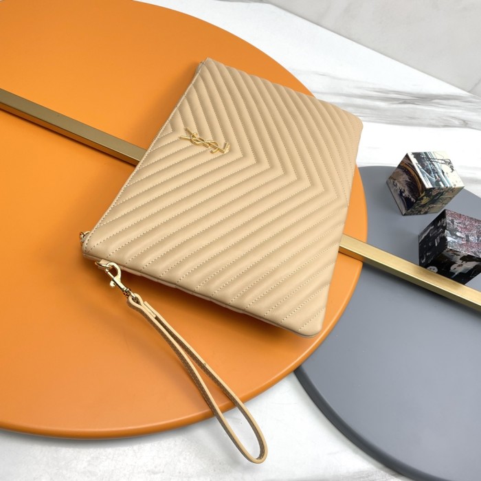 Handbags SAINT LAURENT 440222 size 36x24.5x2.5 cm