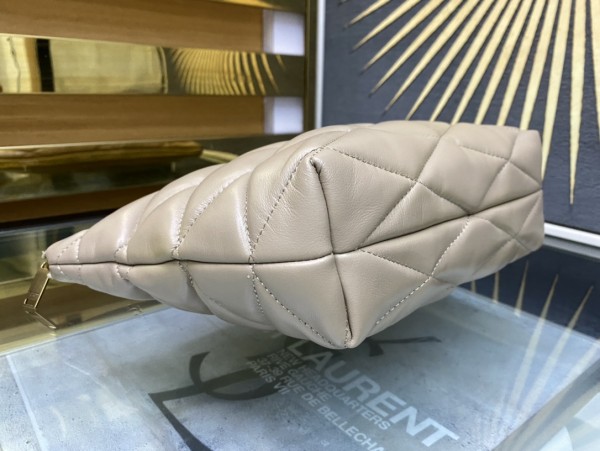 Handbags SAINT LAURENT 696779 size 26x19x11 cm