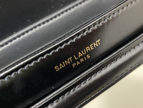 Handbags SAINT LAURENT 634305 size 19×13×5 cm