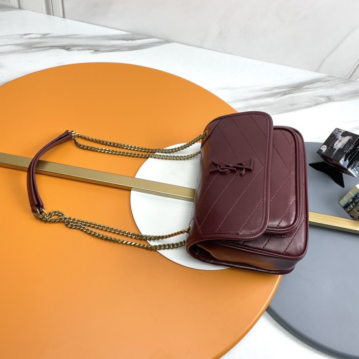 Handbags SAINT LAURENT 533037 size 22x16.5x7.5 cm