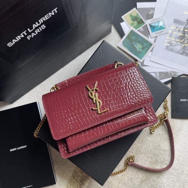 Handbags  SAINT LAURENT 533026 size 19x14x5.5 cm