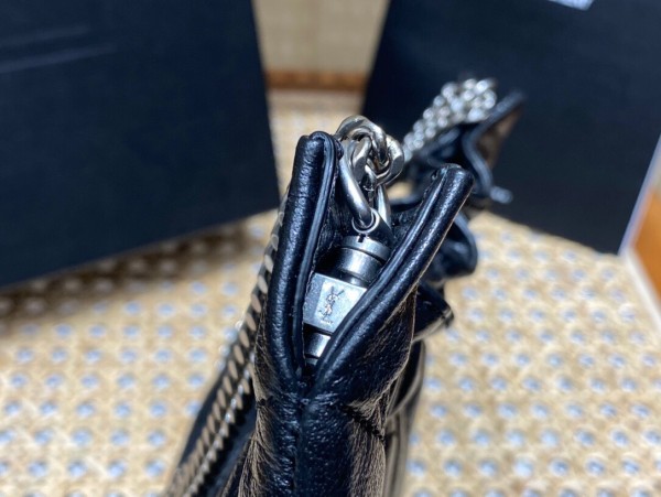 Handbags SAINT LAURENT 393953 size 24x14x2 cm