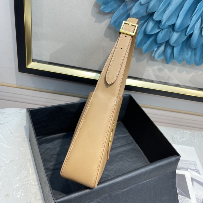 Handbags  SAINT LAURENT 657228 size 24.5x16x6 cm