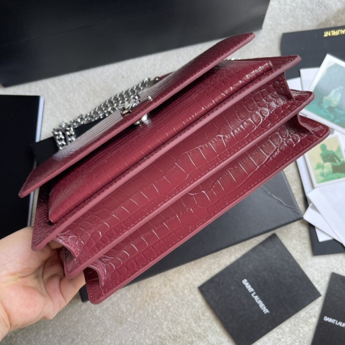 Handbags  SAINT LAURENT 442906 size 22x16x9 cm