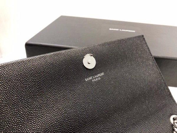 Handbags  SAINT LAURENT 469390 size 20x12.5x5 cm