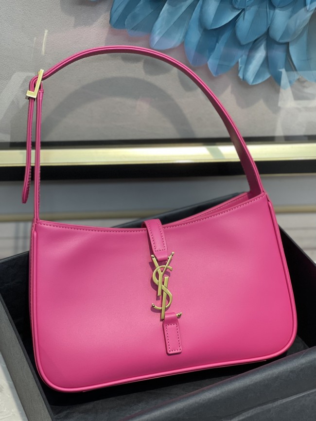 Handbags  SAINT LAURENT 657228 size 24.5x16x6 cm