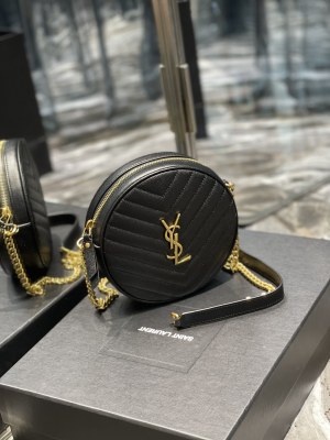 Handbags SAINT LAURENT 610436 size 17x17x5.5 cm