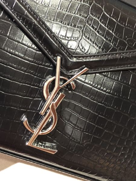 Handbags  SAINT LAURENT 602716 size 20x16x7.5 cm