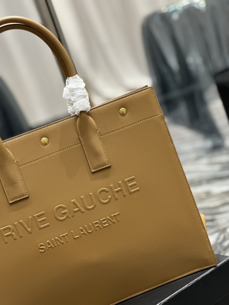 Handbags SAINT LAURENT 617481 size 39×31×18 cm