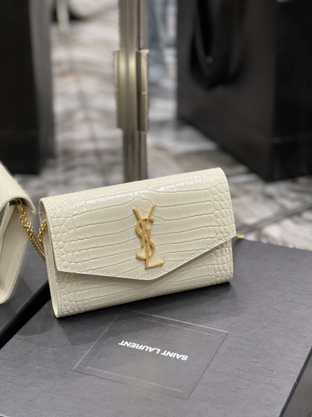 Handbags SAINT LAURENT 607788 size 19x12x4 cm