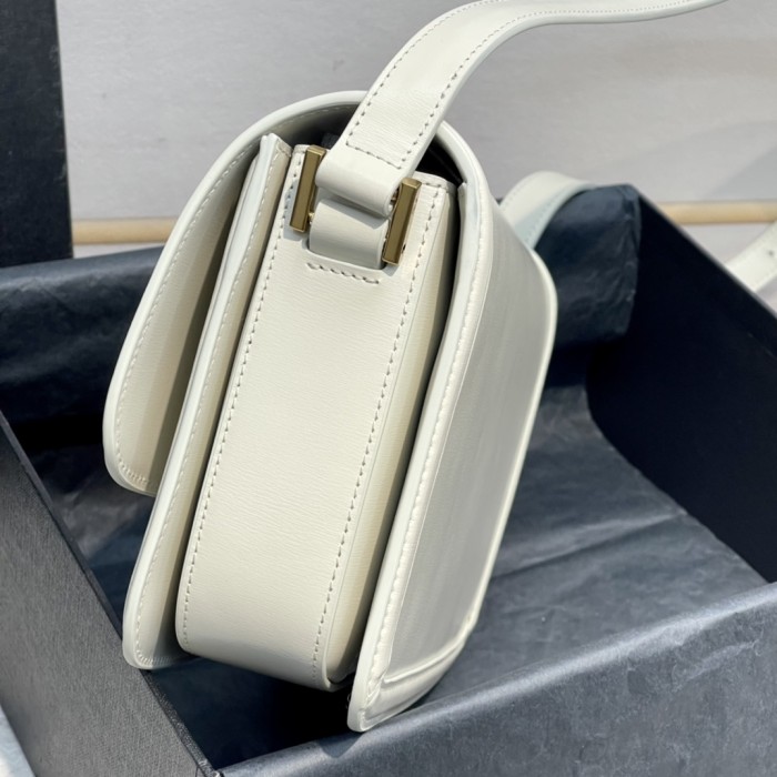 Handbags  SAINT LAURENT 634305 size 23x16x6 cm