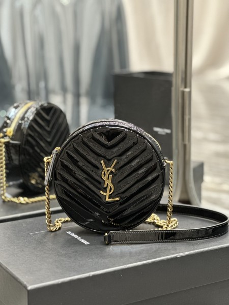 Handbags SAINT LAURENT 610436 size 17x17x5.5 cm