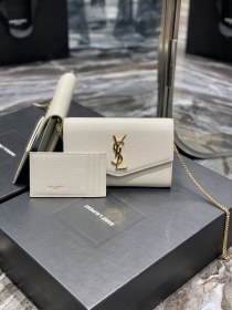 Handbags SAINT LAURENT 607788 size 19x12x4 cm