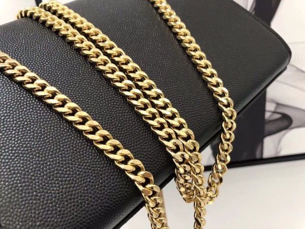 Handbags  SAINT LAURENT 469390 size 20x12.5x5 cm