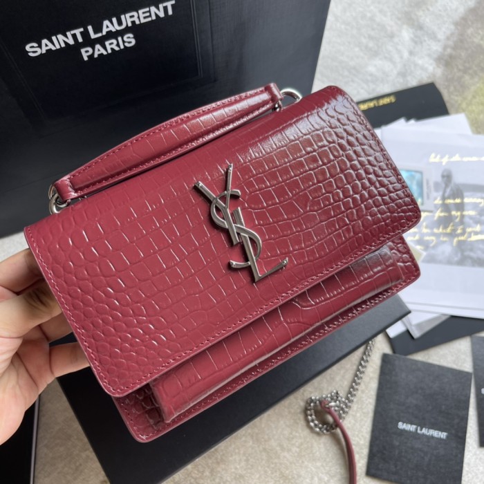 Handbags  SAINT LAURENT 533026 size 19x14x5.5 cm