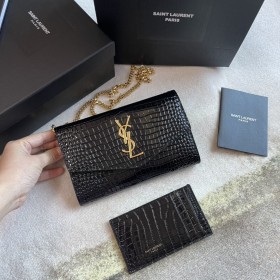Handbags SAINT LAURENT 607788 size 19x12x4 cm