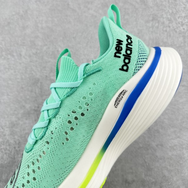 New Balance FuelCell SC Elite V3 Bright Mint Pixel Green