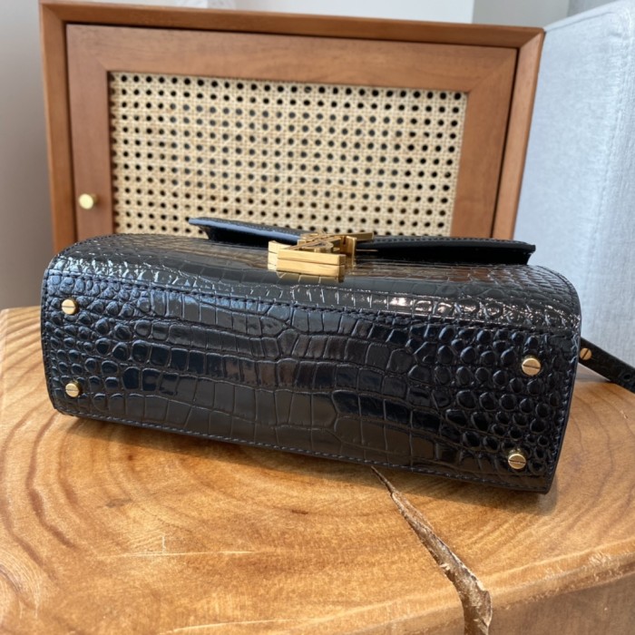 Handbags  SAINT LAURENT 602716 size 20x16x7.5 cm