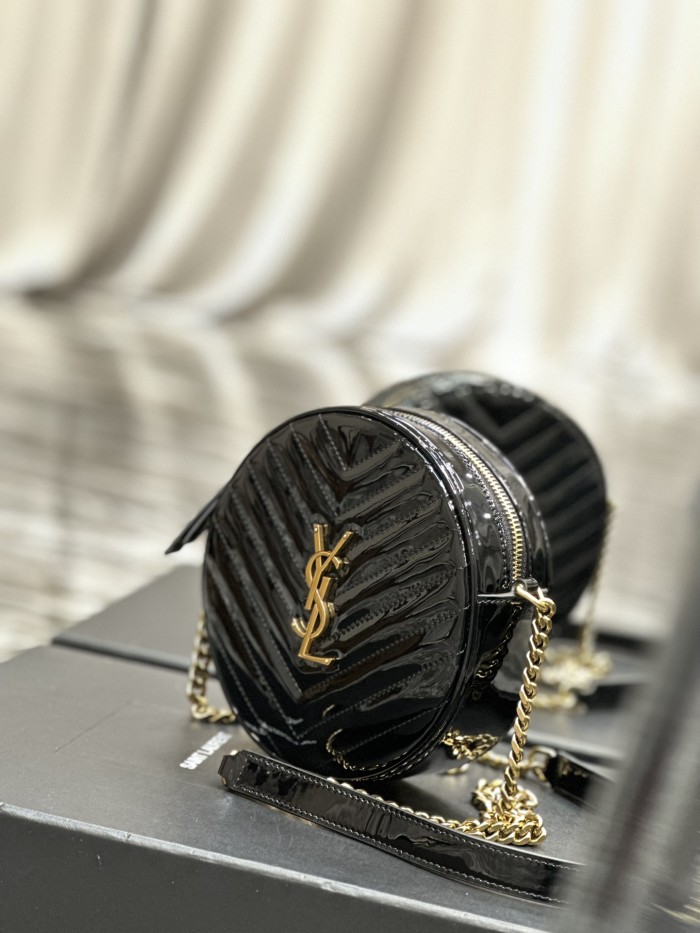 Handbags SAINT LAURENT 610436 size 17x17x5.5 cm