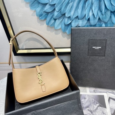 Handbags  SAINT LAURENT 657228 size 24.5x16x6 cm