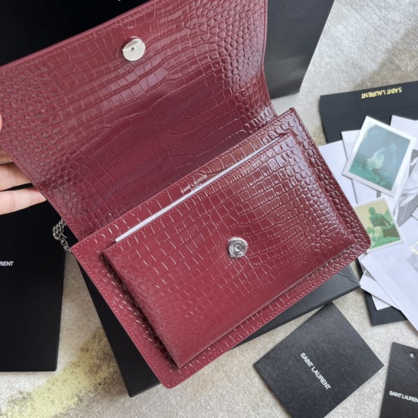 Handbags  SAINT LAURENT 442906 size 22x16x9 cm