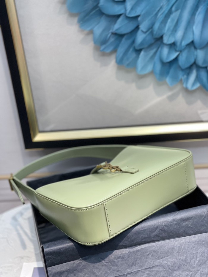 Handbags  SAINT LAURENT 657228 size 24.5x16x6 cm