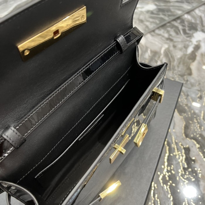 Handbags SAINT LAURENT 675626 size 24x17.5x6 cm