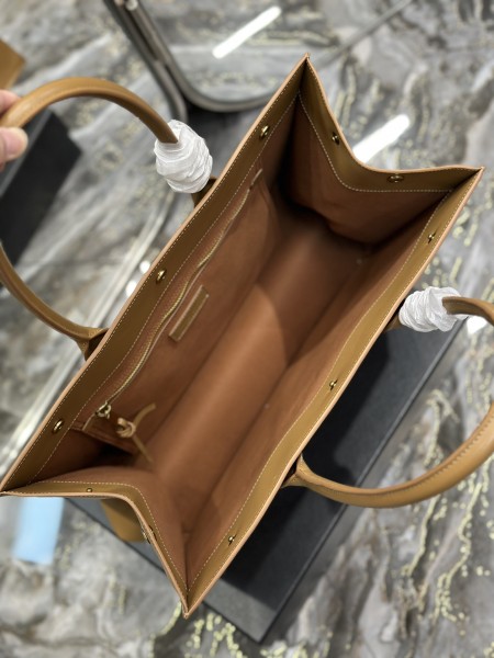 Handbags SAINT LAURENT 617481 size 39×31×18 cm