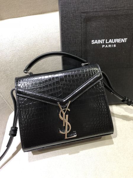 Handbags  SAINT LAURENT 602716 size 20x16x7.5 cm