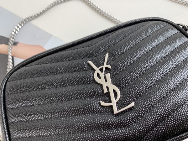 SAINT LAURENT LOU Cow Leather Camera Bag, Crossbody Bag, Shoulder Bag Women's Black 748849-DV702-1000 size 19*5*10.5 cm