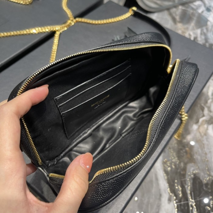 SAINT LAURENT LOU Quilting Bright Calfskin Camera Bag, Crossbody Bag, Shoulder Bag Women's Black 748849-DV701-1000 size 19*5*10.5 cm