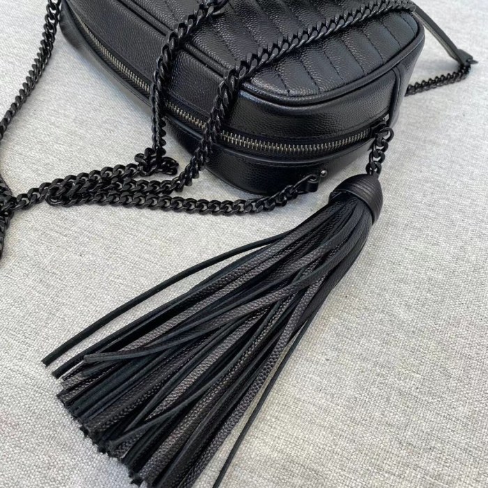 SAINT LAURENT LOU Quilting Leather Chain Bag Crossbody Bag Camera Bag Shoulder Bag Women's Black 6125791GF081000 size 19*5*11 cm