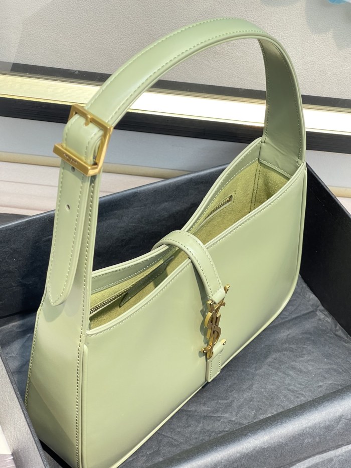 Handbags  SAINT LAURENT 657228 size 24.5x16x6 cm