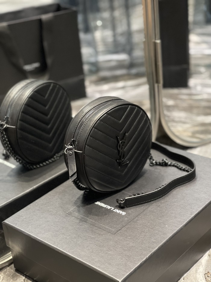 Handbags SAINT LAURENT 610436 size 17x17x5.5 cm