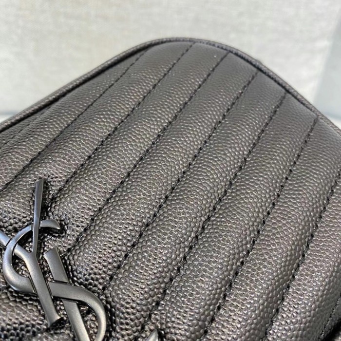 SAINT LAURENT LOU Quilting Leather Chain Bag Crossbody Bag Camera Bag Shoulder Bag Women's Black 6125791GF081000 size 19*5*11 cm