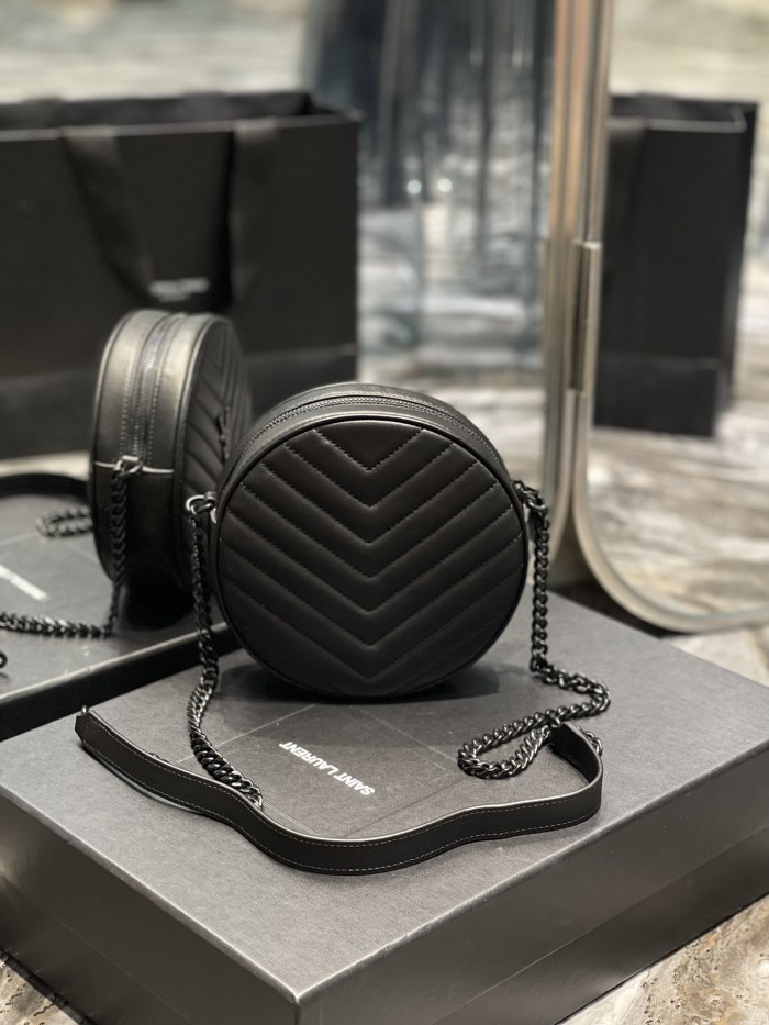 Handbags SAINT LAURENT 610436 size 17x17x5.5 cm